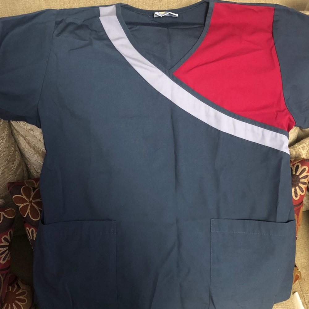 Reina Scrub Top